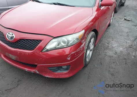 2010 Toyota Camry Se z USA, uszkodzony, nr VIN 4T1BF3EK9AU516575